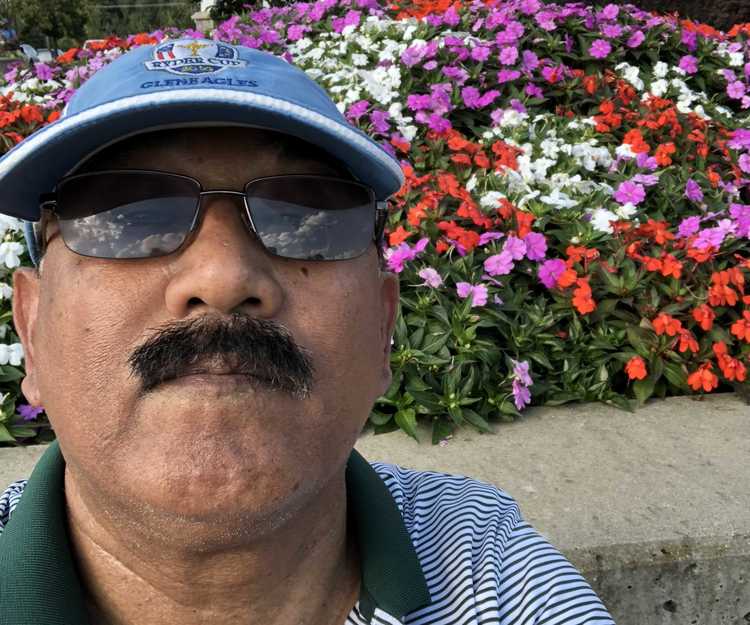 Chilling and golfing in az