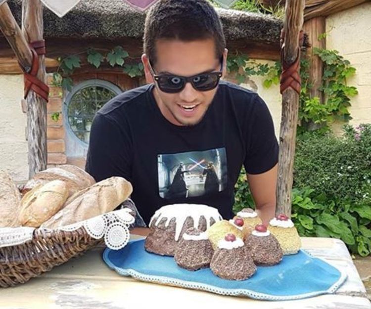 Just looking to ride share