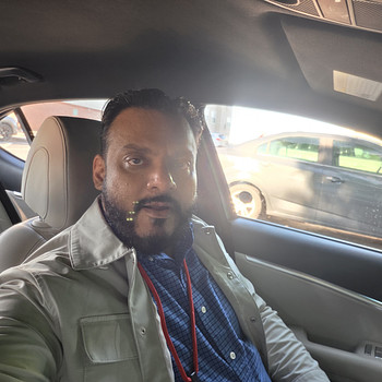 Moe Khan