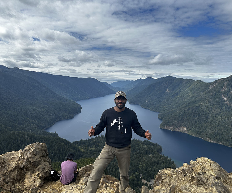 exploring yosemite national park and sequio national park 