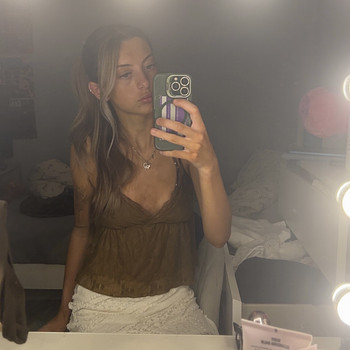 Leah holbrook